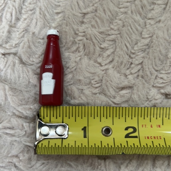 Heinz ketchup miniature bottle pin - Picture 16 of 16